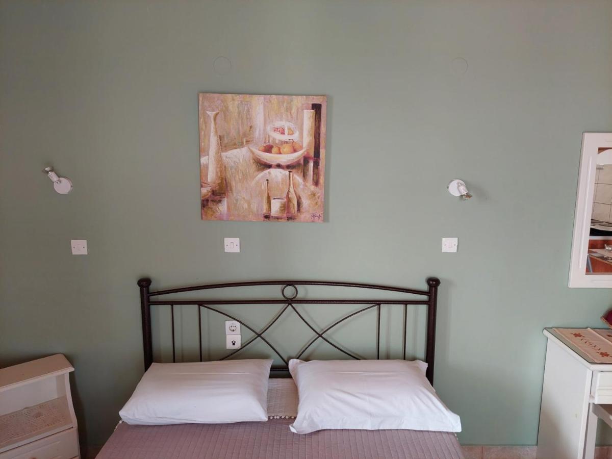 Twins Apartments Nikiana Luaran gambar